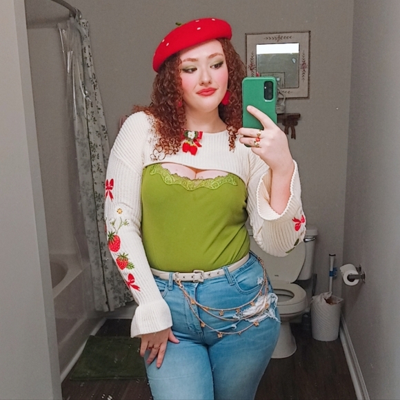 Meet your Posher, Karissa - Picture 3 of 8